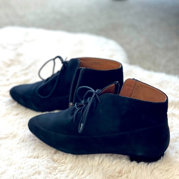 Black shoes new - Picture 2 of 2